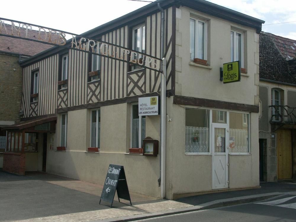 Logis Les Agriculteurs Hotel Saint-Pierre-en-Auge Luaran gambar